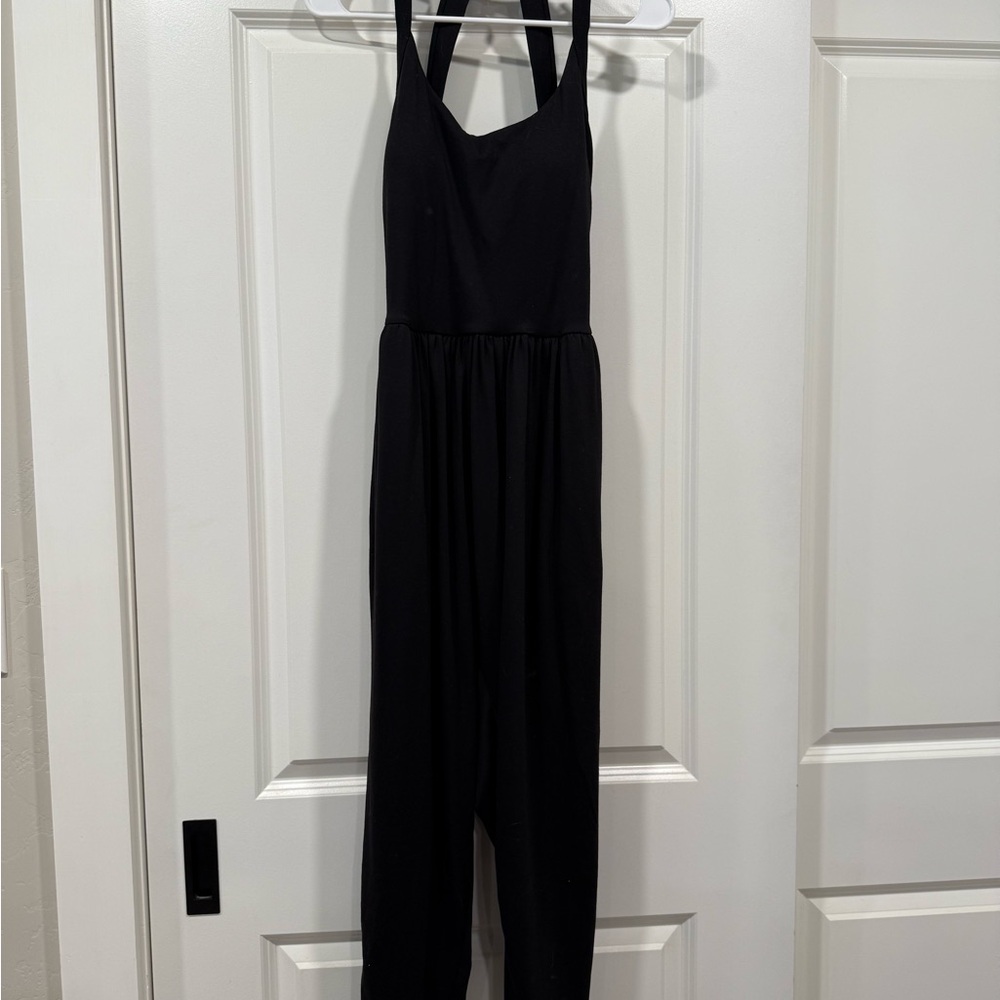 HALARA Black Jumpsuit Sleek Formal Design